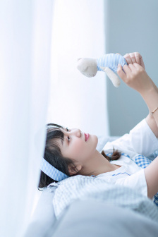 女高中校服自慰WWW网站